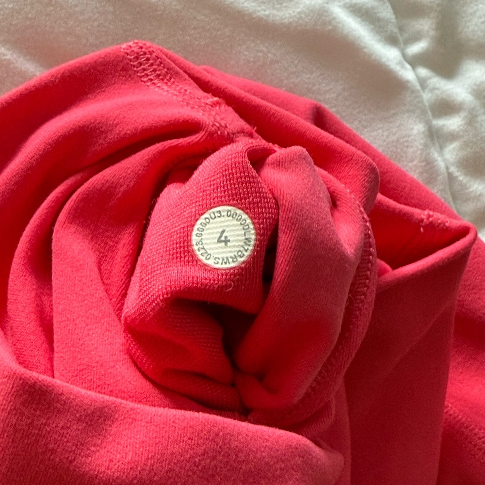 lululemon align Pink Shorts 4 euc 5” - Picture 4 of 4